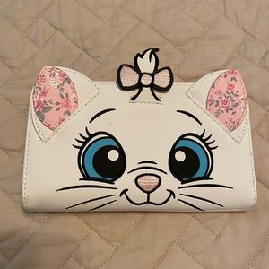 Disney Aristocats Marie Floral Flap Wallet